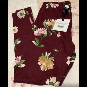 Take 50% OFF A&D Plum Floral Leggings